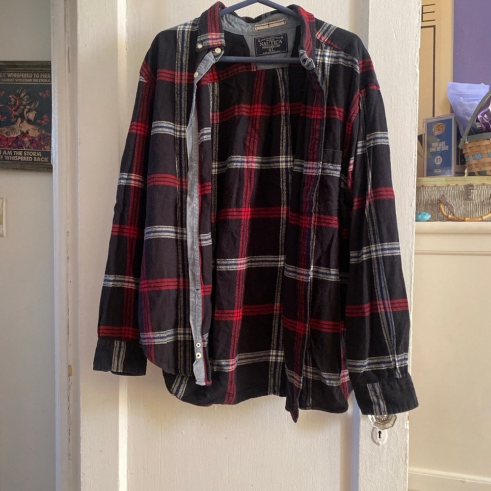 Nautica Flannel-XL
100% cotton
Some pilling. Otherwise In good condition